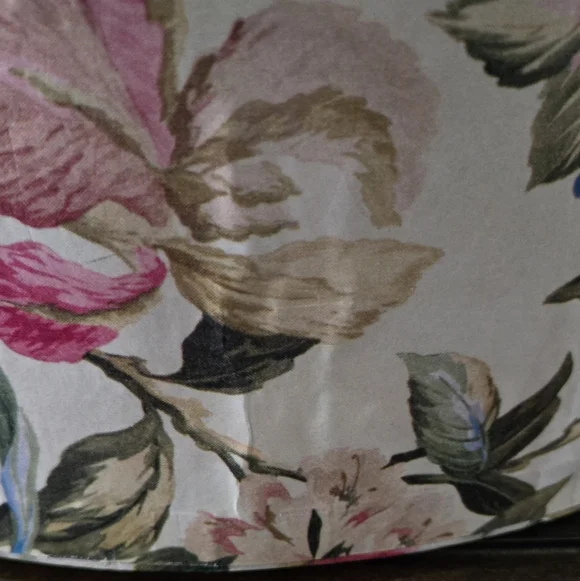 Vintage Round Hat Box - Picture 14 of 15